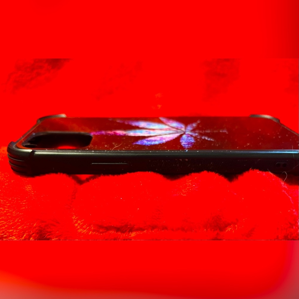 Leaf iPhone 12/12 Pro Case - Picture 5 of 10